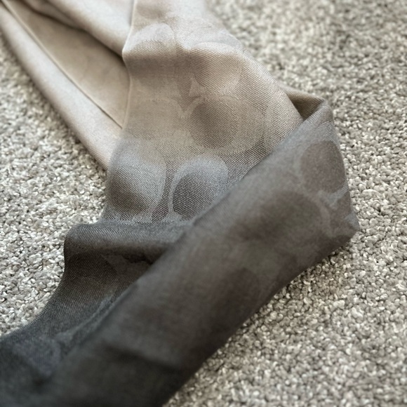 Coach wool Scarf NWT - Picture 3 of 9
